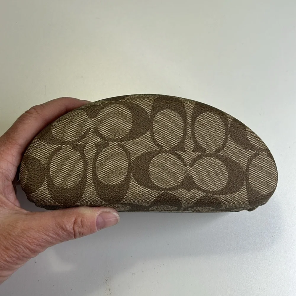COACH HARD SHELL HINGED EYEGLASS/SUNGLASS CASE